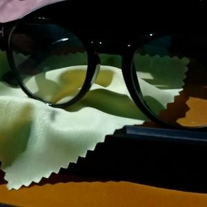 Spectacle